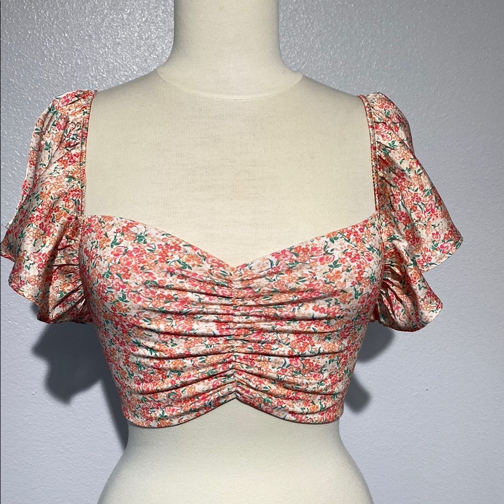 ZARA floral cinched flutter sleeve crop top